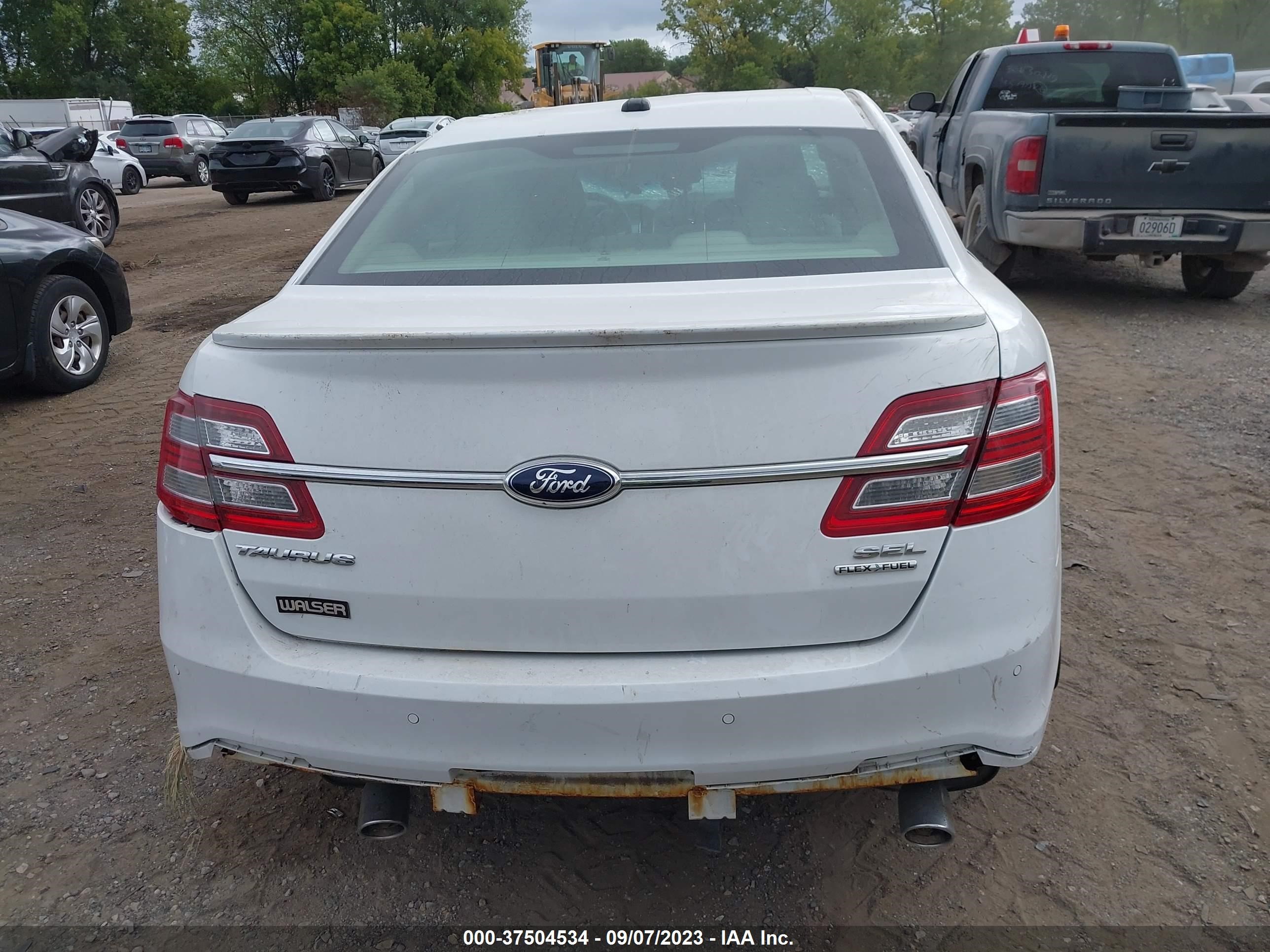 Photo 15 VIN: 1FAHP2E82DG152292 - FORD TAURUS 