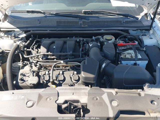 Photo 9 VIN: 1FAHP2E82HG143050 - FORD TAURUS 