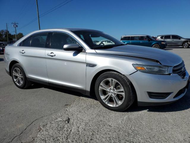 Photo 3 VIN: 1FAHP2E83DG151913 - FORD TAURUS SEL 