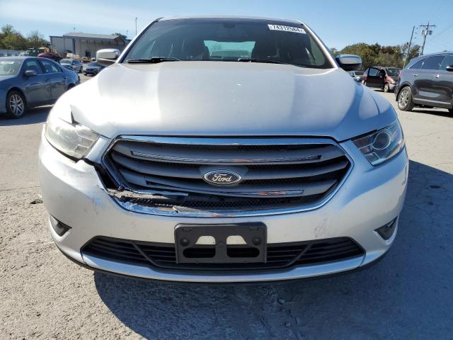 Photo 4 VIN: 1FAHP2E83DG151913 - FORD TAURUS SEL 