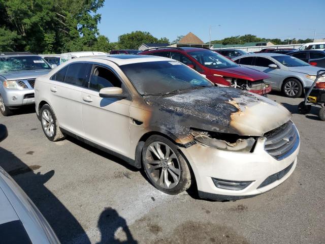 Photo 3 VIN: 1FAHP2E83DG165715 - FORD TAURUS SEL 