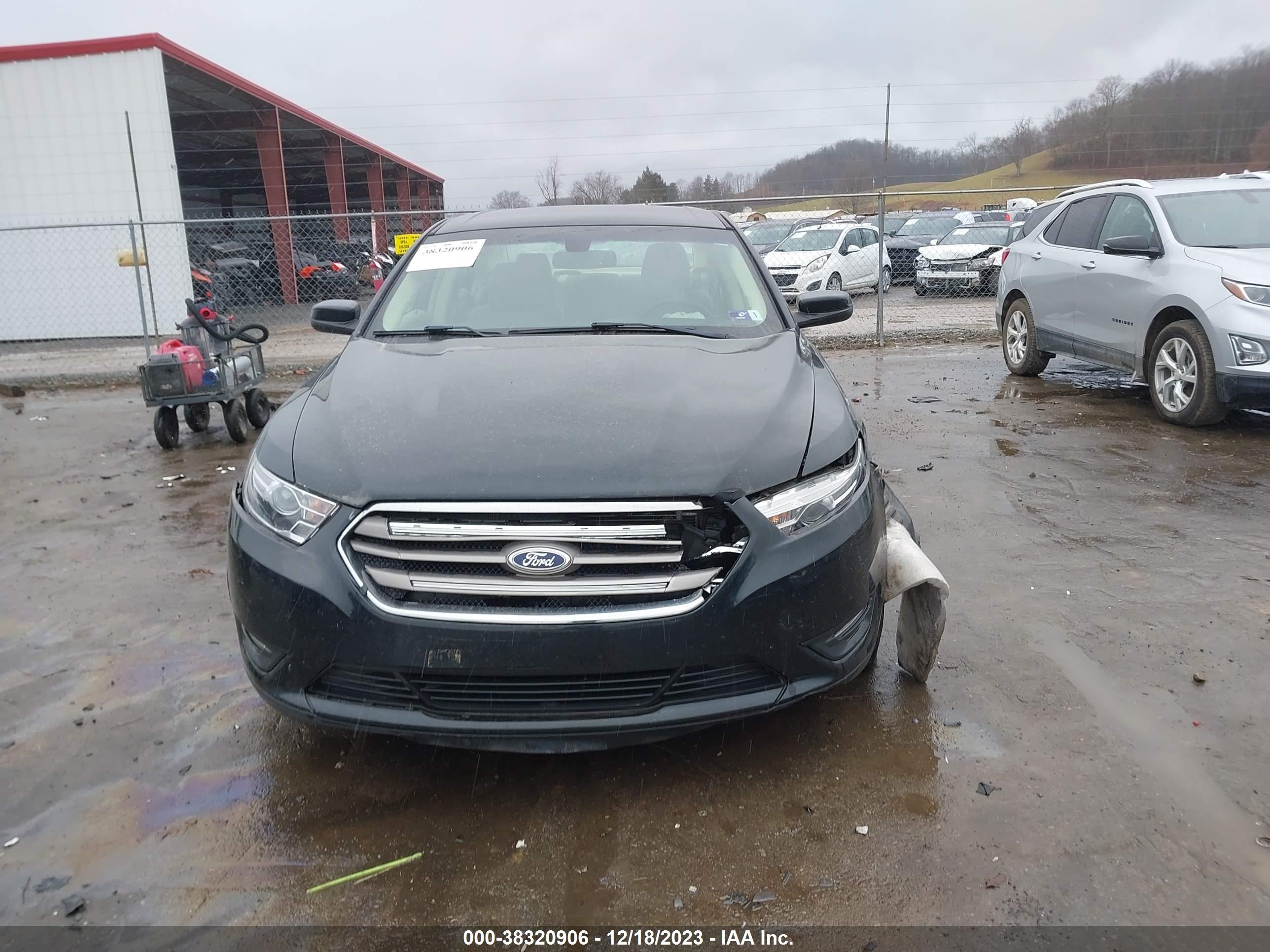 Photo 11 VIN: 1FAHP2E83FG122270 - FORD TAURUS 