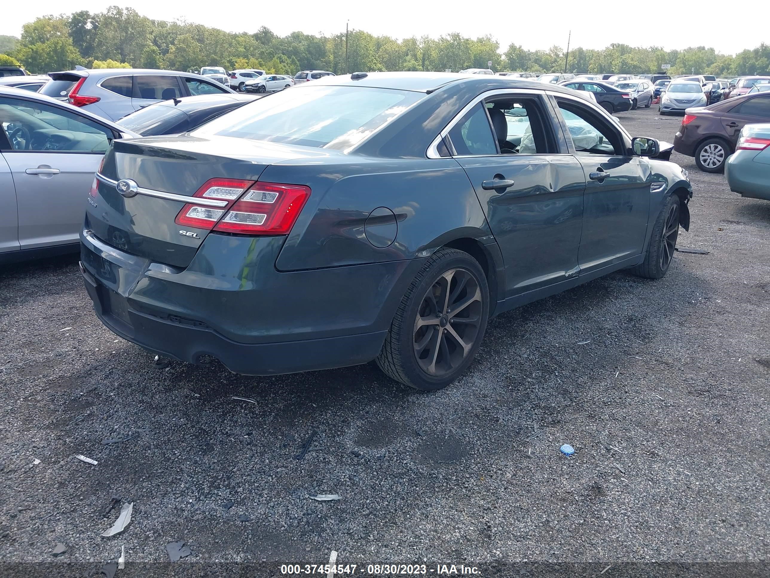 Photo 3 VIN: 1FAHP2E84GG123087 - FORD TAURUS 