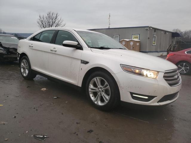 Photo 3 VIN: 1FAHP2E84JG116731 - FORD TAURUS SEL 