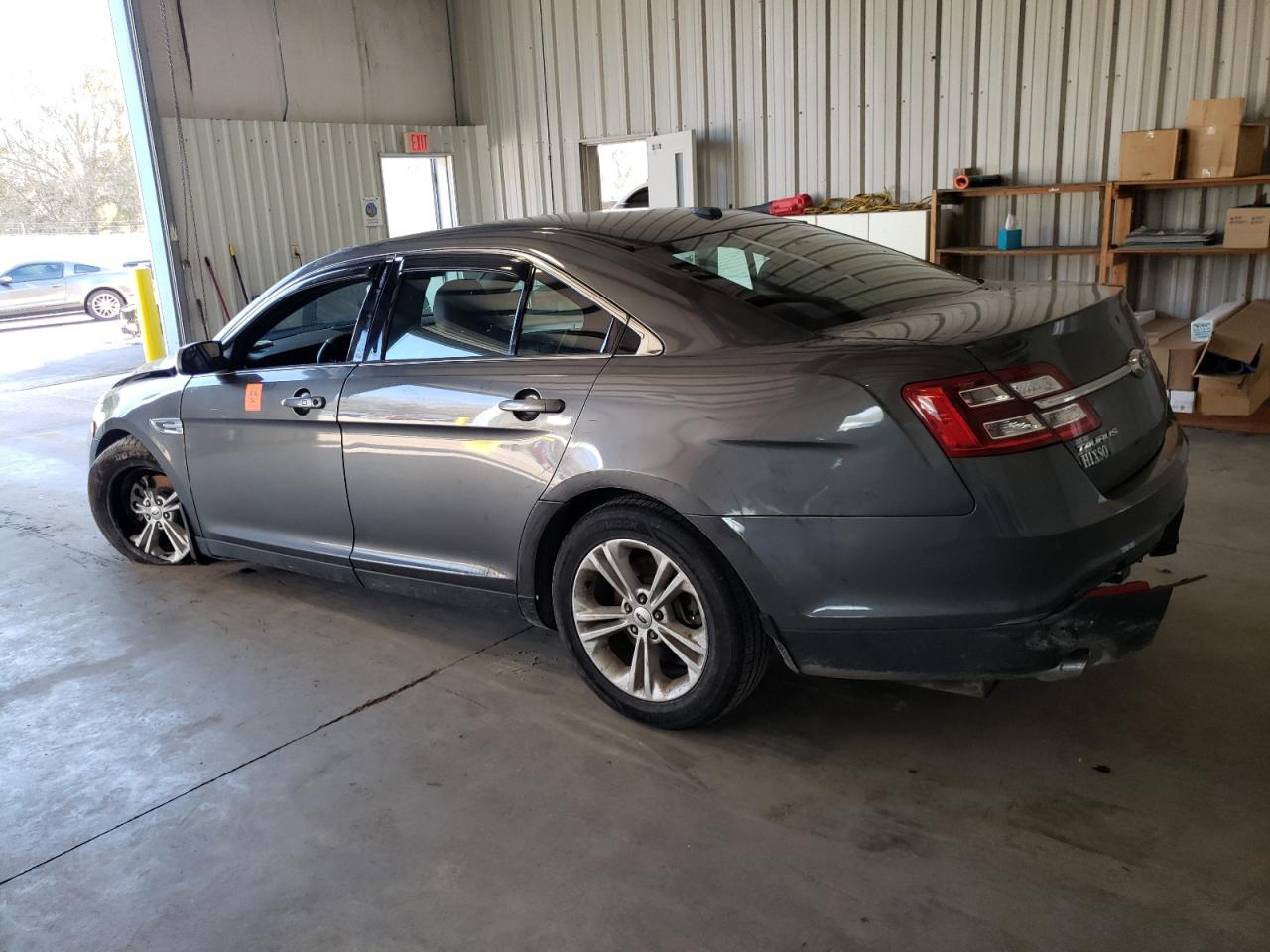 Photo 1 VIN: 1FAHP2E85GG144076 - FORD TAURUS 