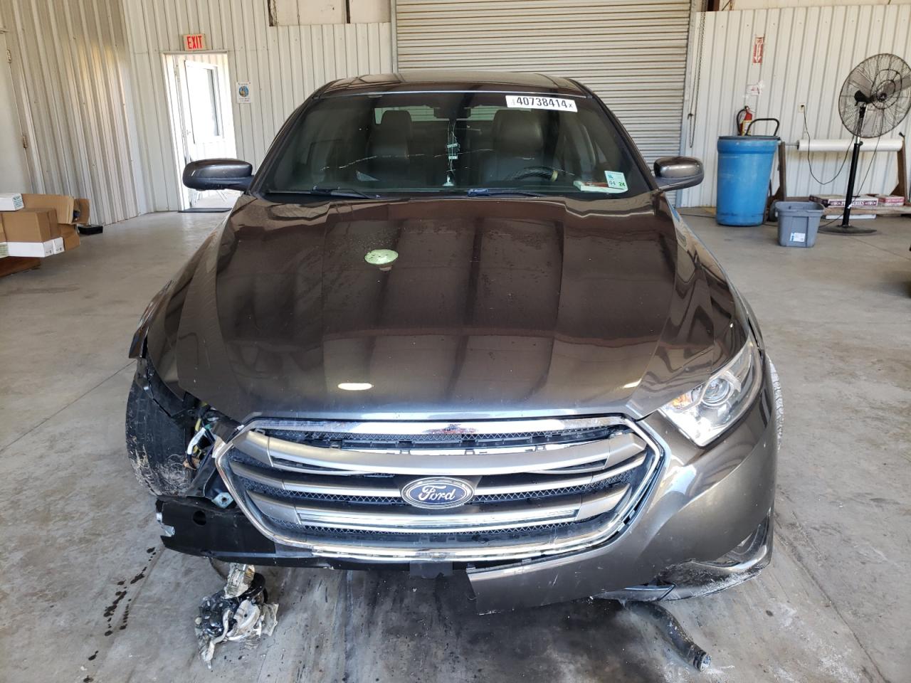 Photo 4 VIN: 1FAHP2E85GG144076 - FORD TAURUS 