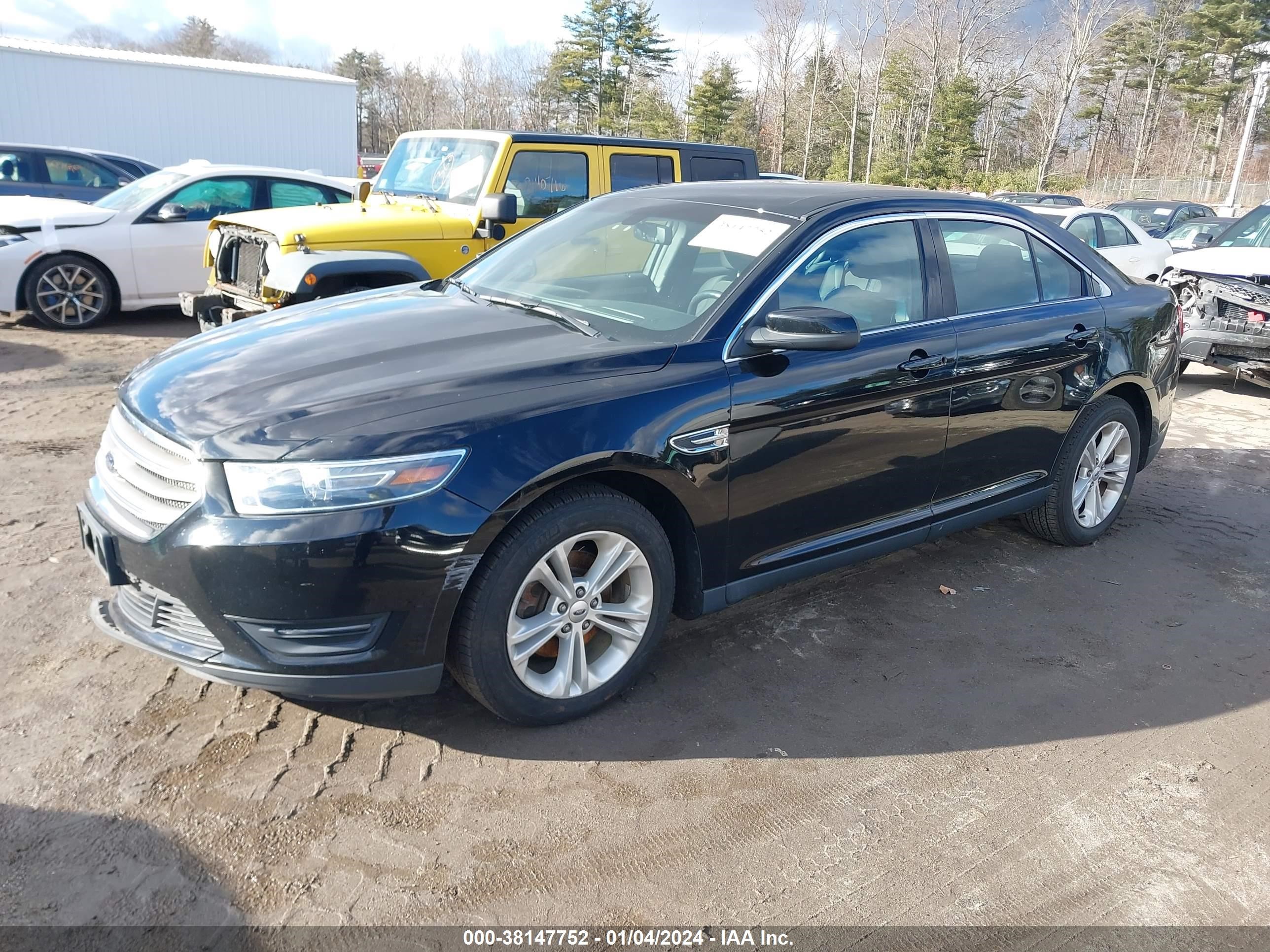 Photo 1 VIN: 1FAHP2E86JG122708 - FORD TAURUS 