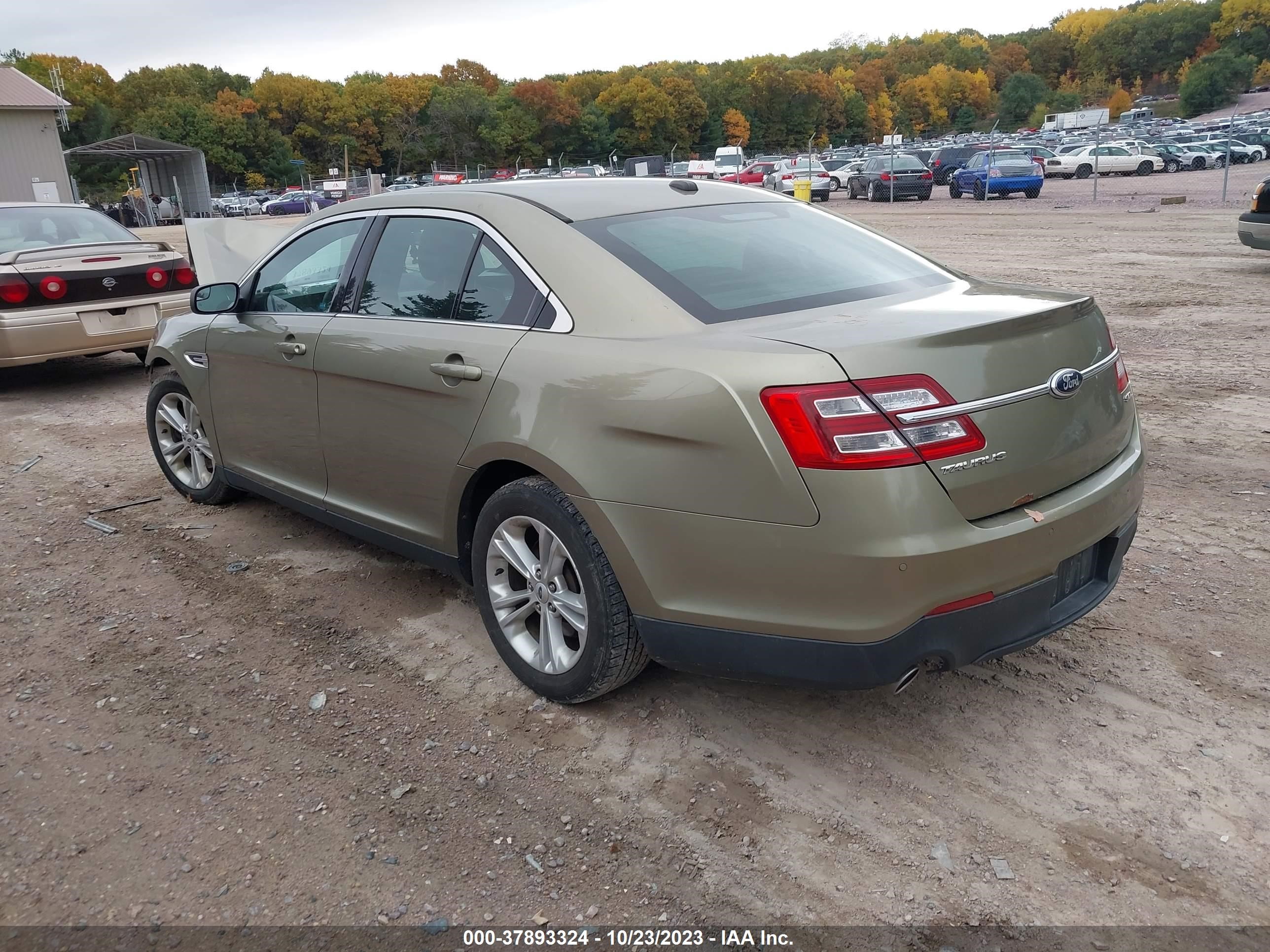 Photo 2 VIN: 1FAHP2E87DG209747 - FORD TAURUS 