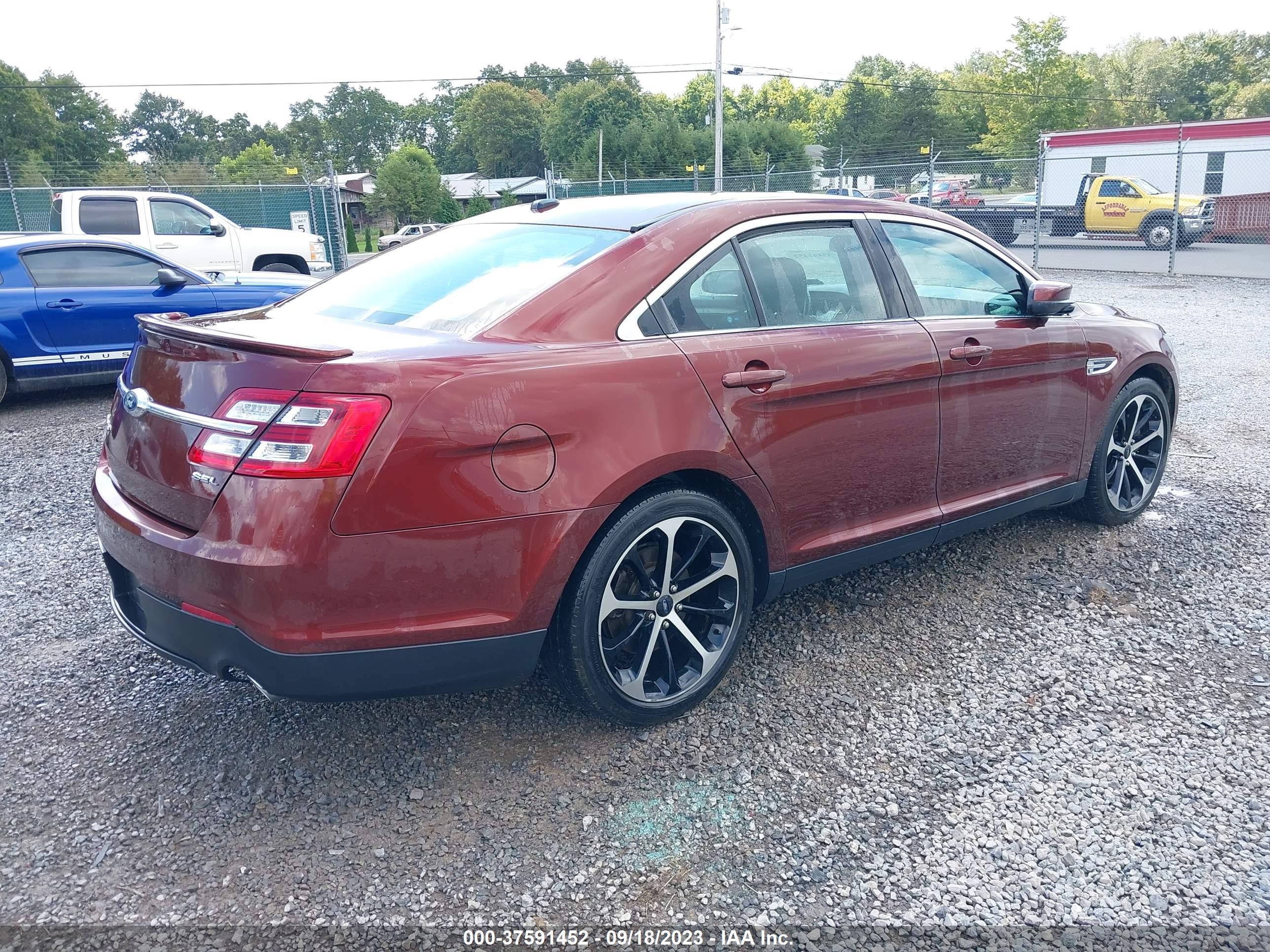 Photo 3 VIN: 1FAHP2E88GG121763 - FORD TAURUS 