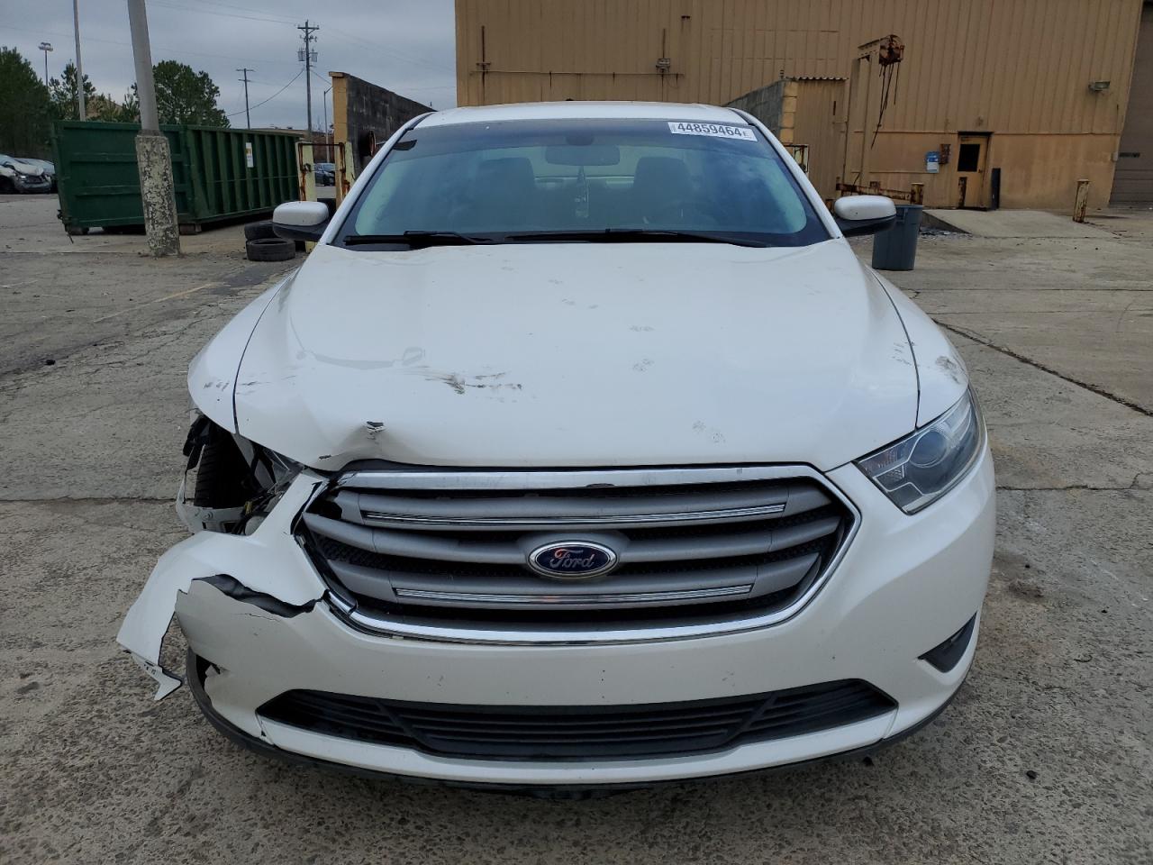 Photo 4 VIN: 1FAHP2E8XDG209659 - FORD TAURUS 