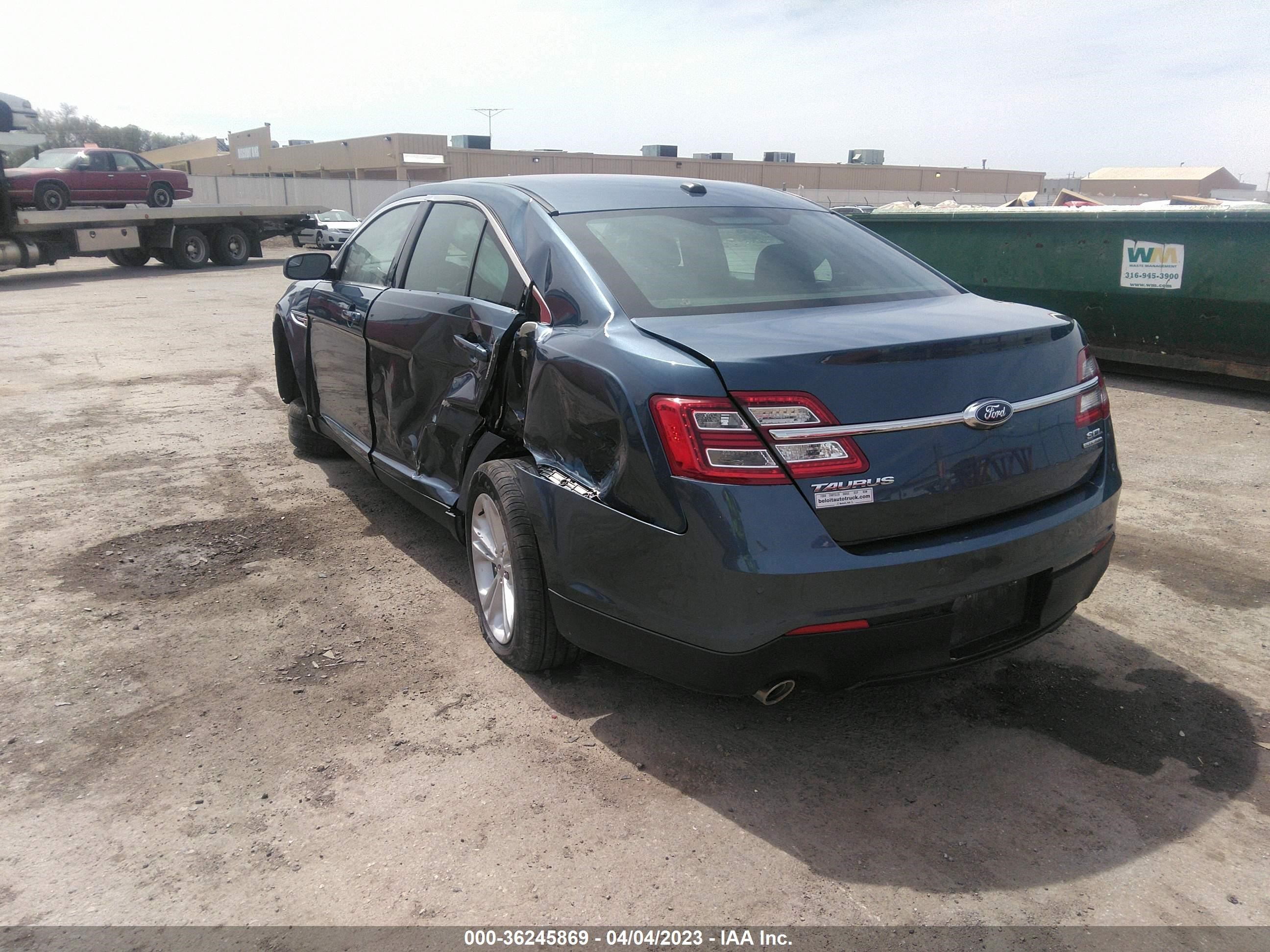 Photo 2 VIN: 1FAHP2E8XJG129760 - FORD TAURUS 