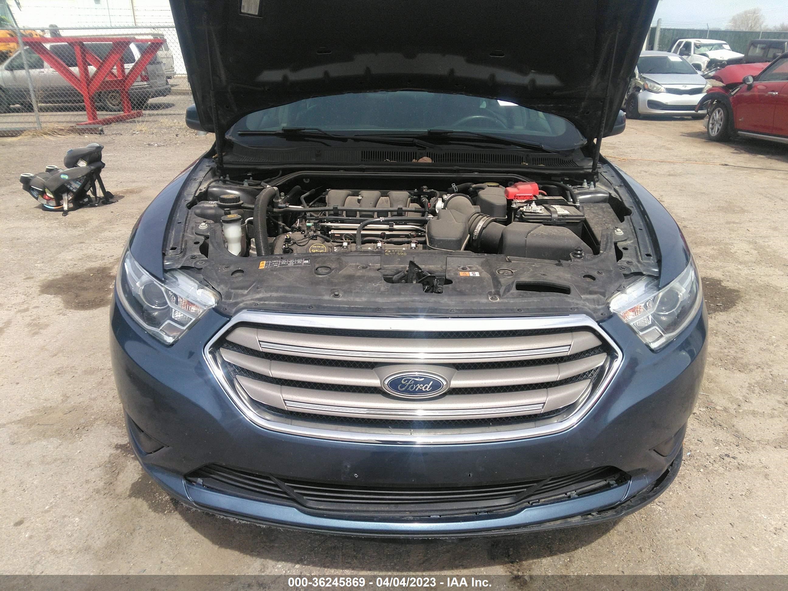 Photo 9 VIN: 1FAHP2E8XJG129760 - FORD TAURUS 