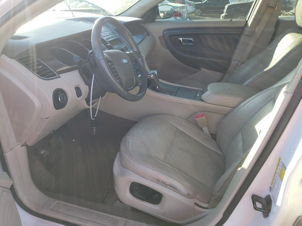 Photo 6 VIN: 1FAHP2EW2AG154084 - FORD TAURUS 