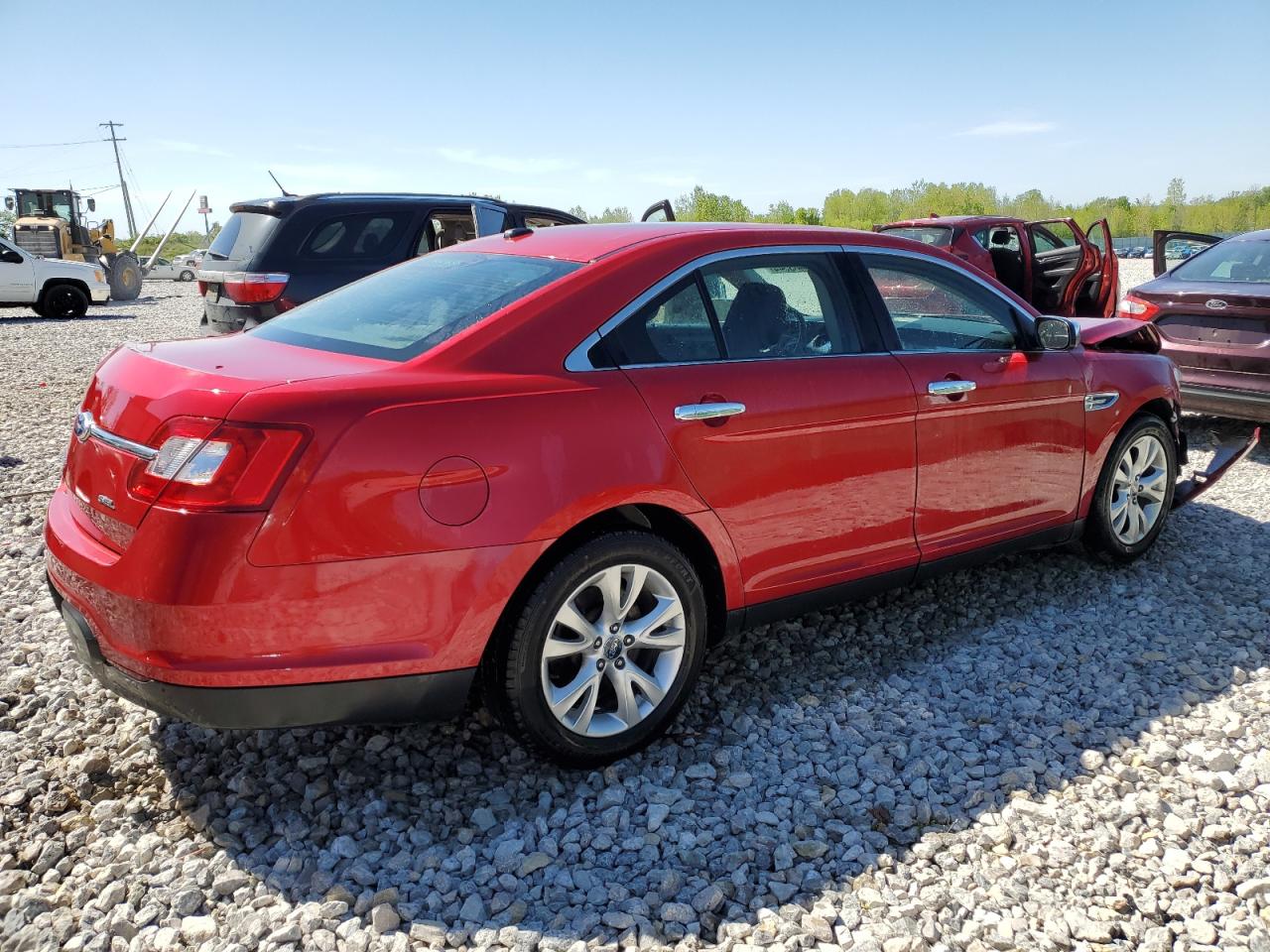 Photo 2 VIN: 1FAHP2EW2BG131471 - FORD TAURUS 