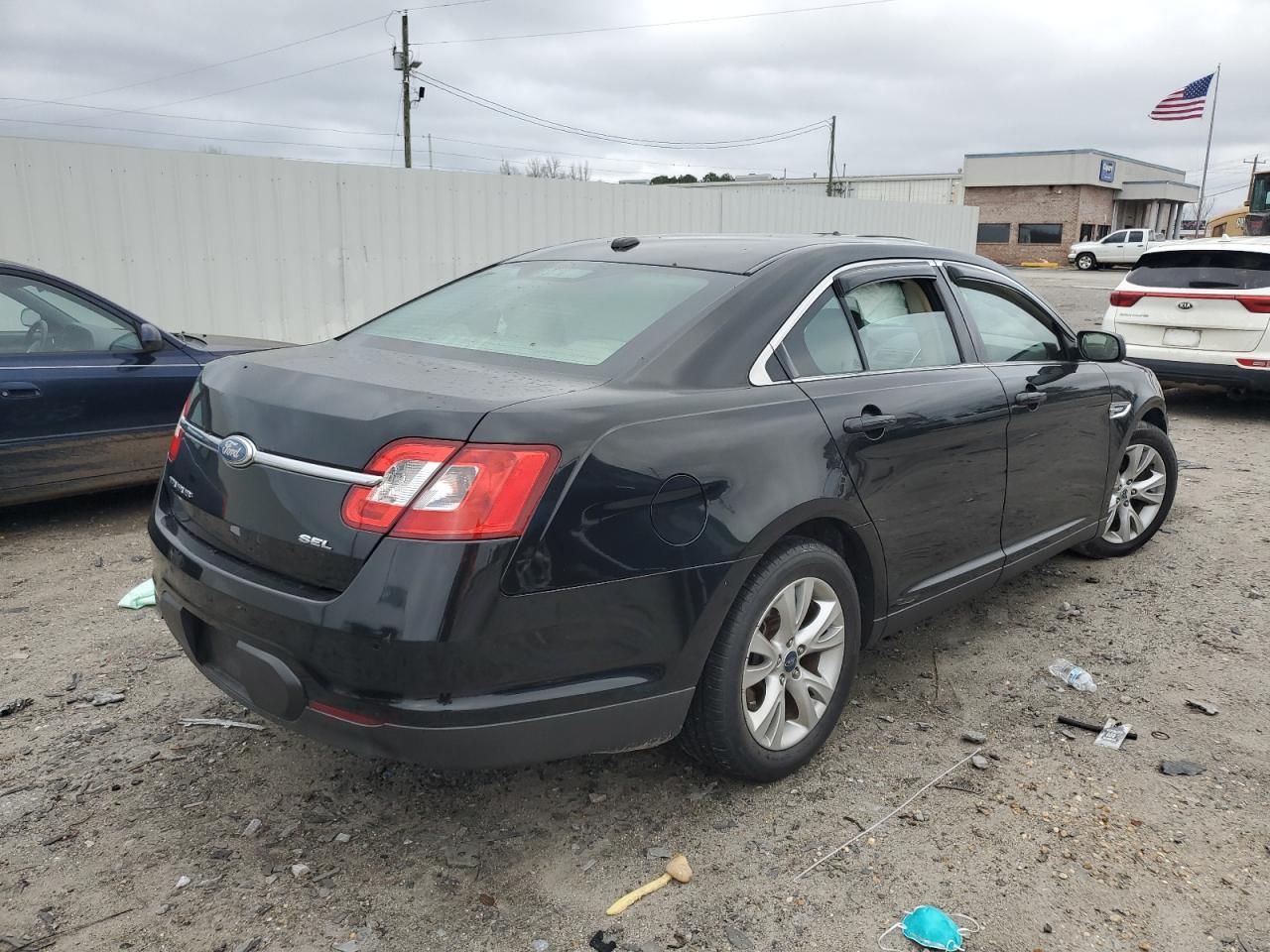 Photo 2 VIN: 1FAHP2EW2BG142678 - FORD TAURUS 