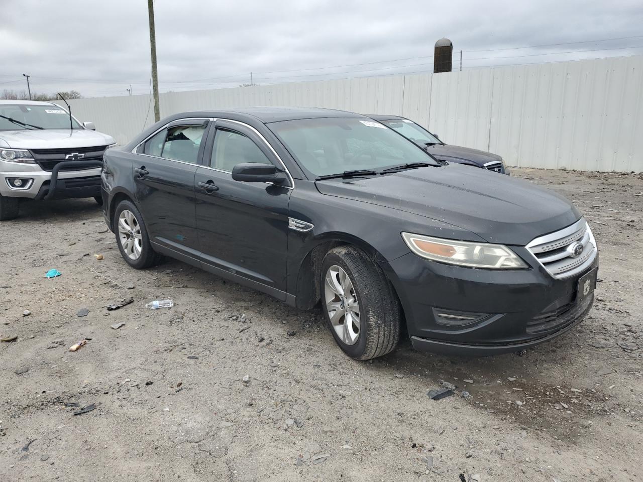 Photo 3 VIN: 1FAHP2EW2BG142678 - FORD TAURUS 