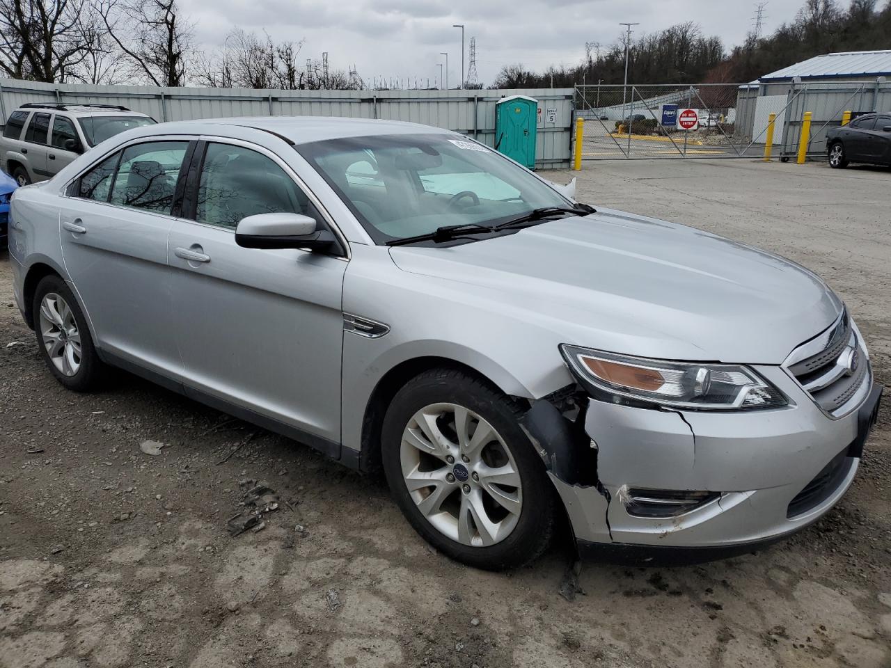 Photo 3 VIN: 1FAHP2EW2CG129933 - FORD TAURUS 