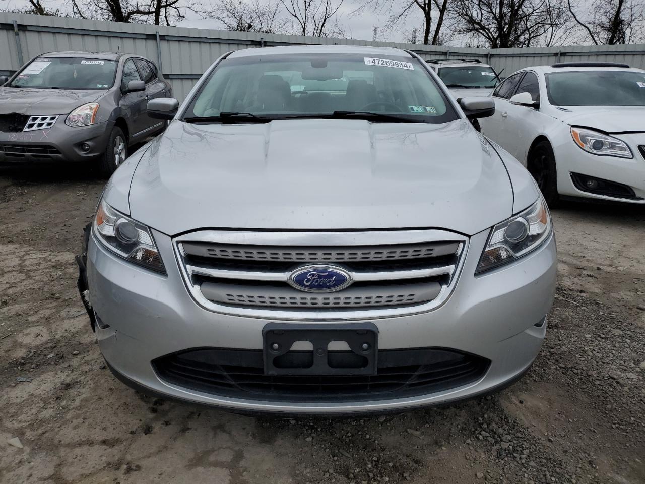 Photo 4 VIN: 1FAHP2EW2CG129933 - FORD TAURUS 