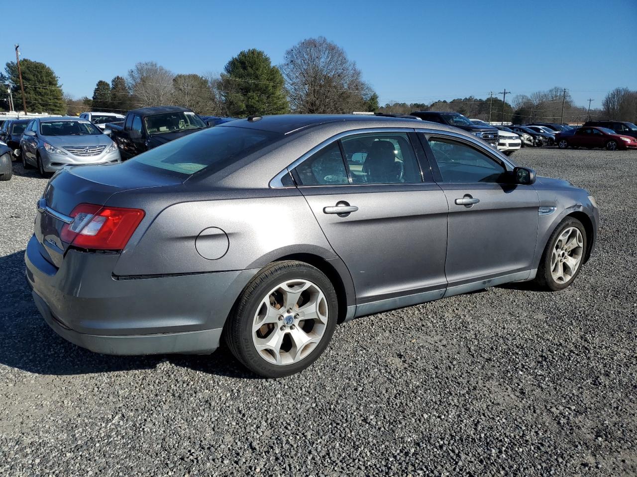 Photo 2 VIN: 1FAHP2EW3BG123069 - FORD TAURUS 