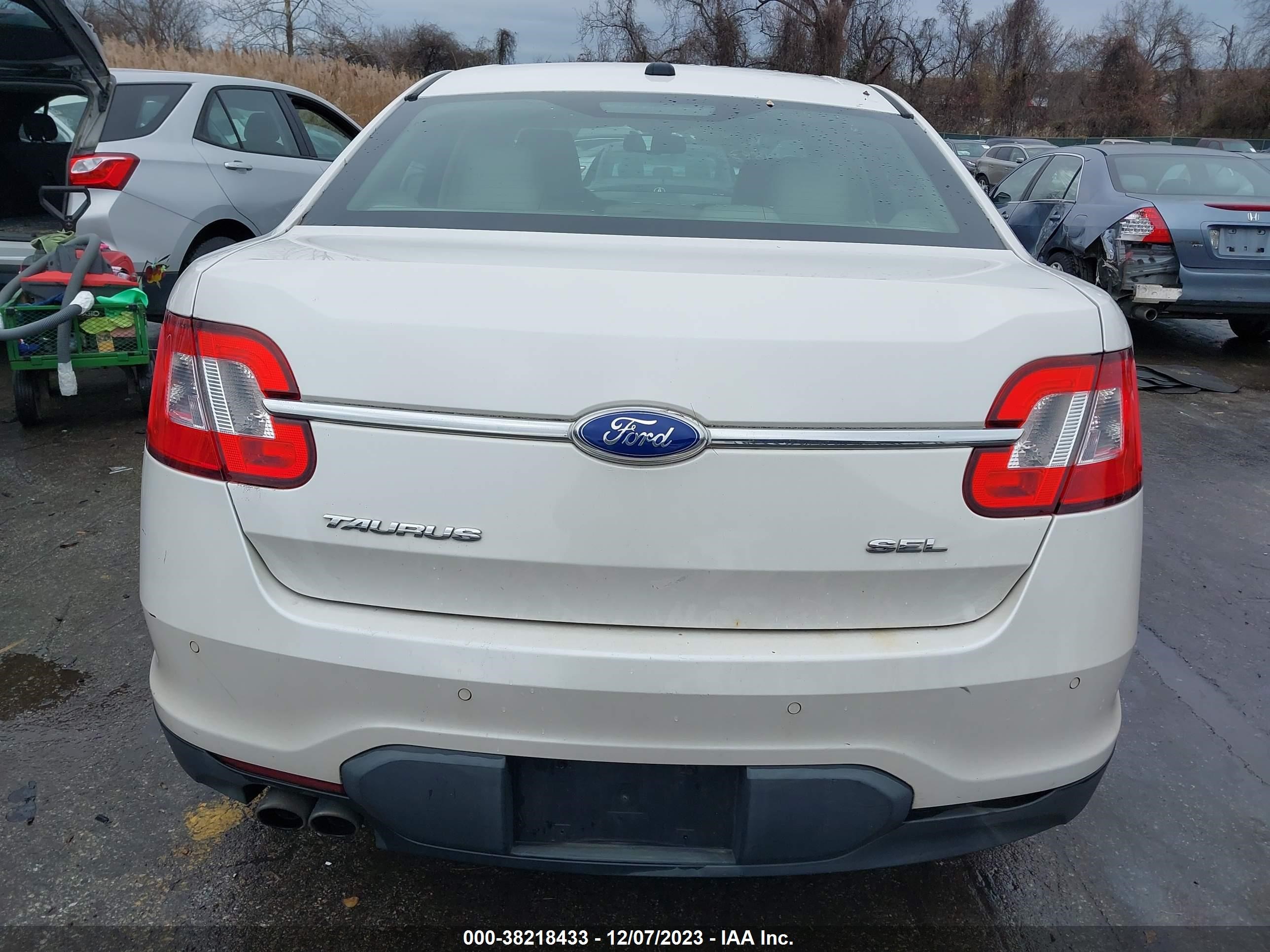 Photo 15 VIN: 1FAHP2EW4BG172359 - FORD TAURUS 