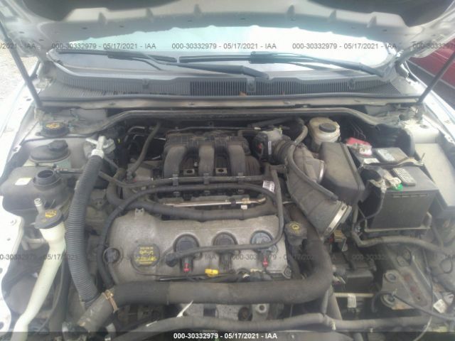 Photo 9 VIN: 1FAHP2EW8AG105228 - FORD TAURUS 