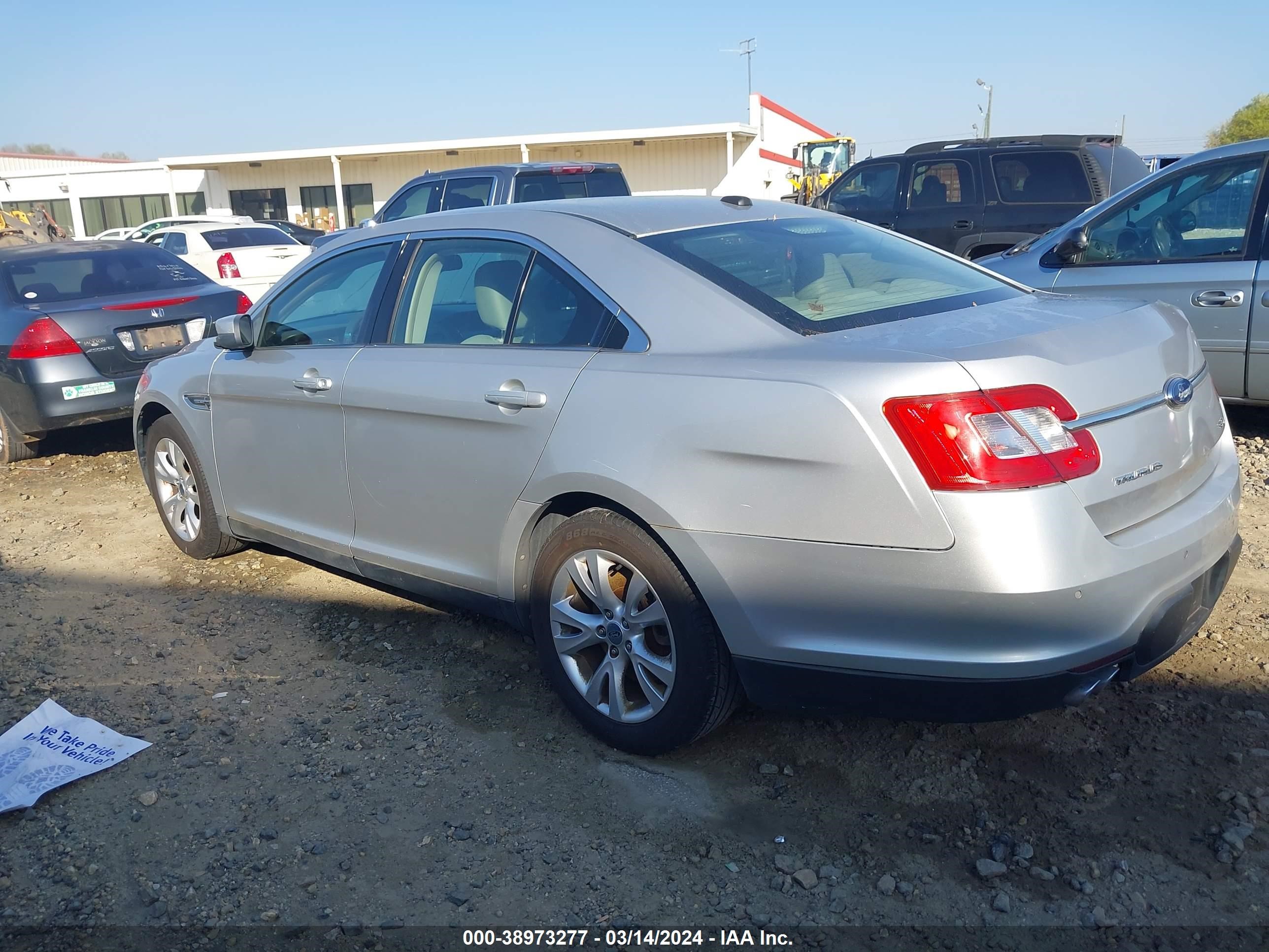 Photo 2 VIN: 1FAHP2EWXAG110432 - FORD TAURUS SEL 