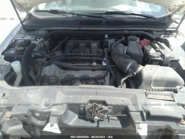 Photo 9 VIN: 1FAHP2EWXBG149426 - FORD TAURUS 