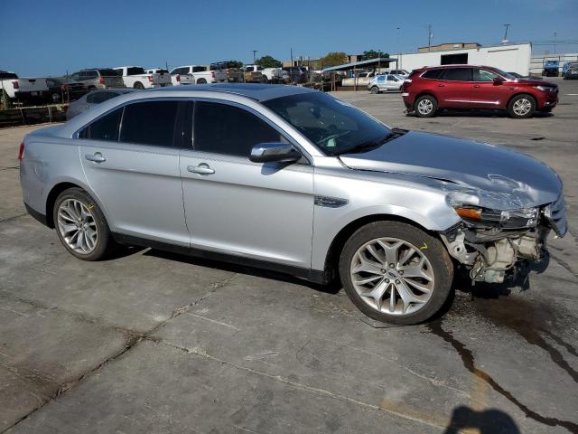 Photo 3 VIN: 1FAHP2F80GG105796 - FORD TAURUS LIM 