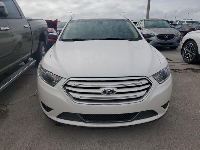 Photo 4 VIN: 1FAHP2F81GG134109 - FORD TAURUS LIM 