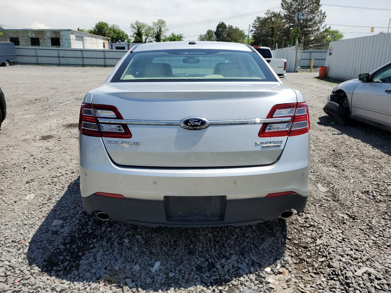 Photo 5 VIN: 1FAHP2F81HG113049 - FORD TAURUS 