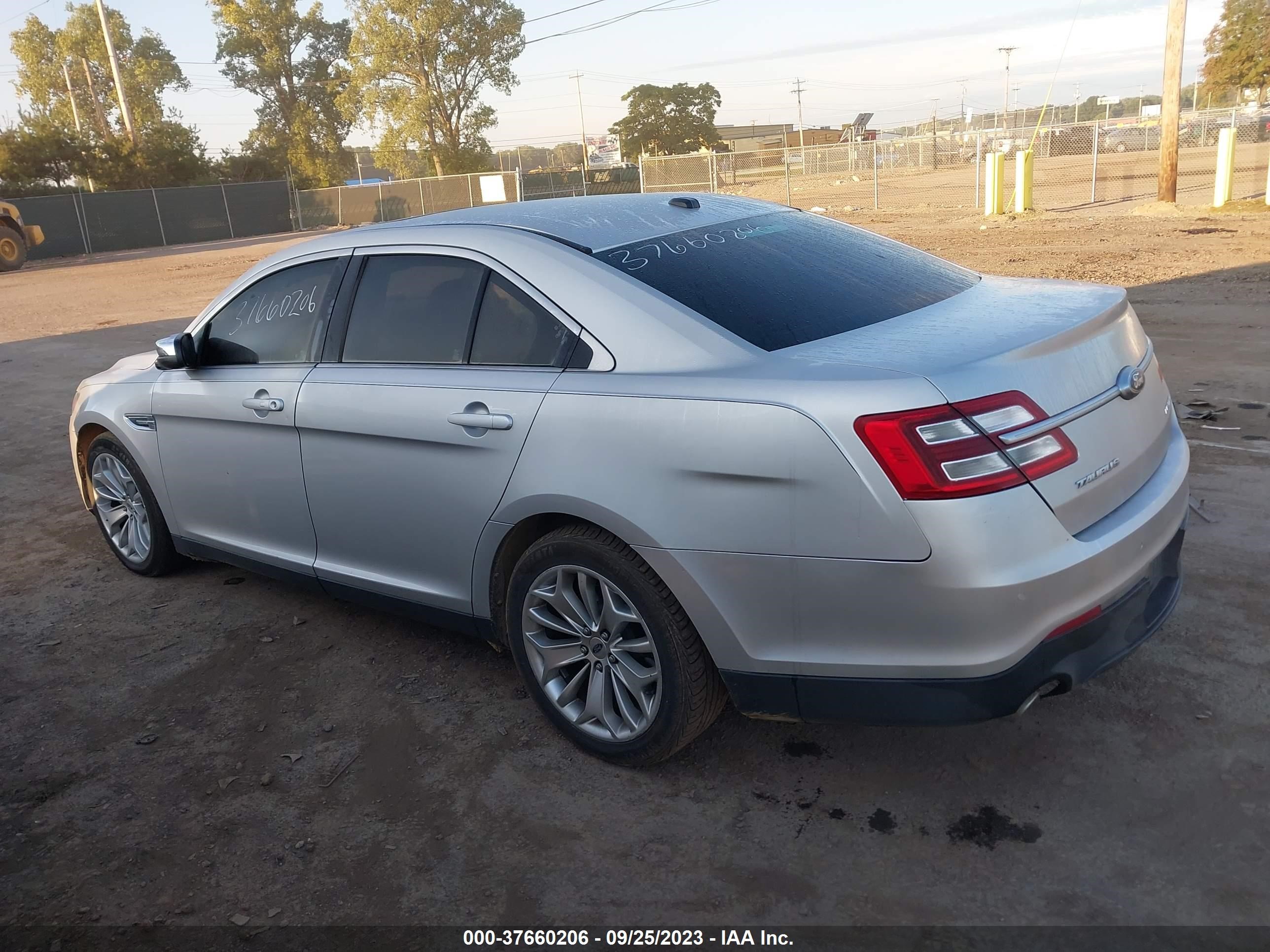 Photo 13 VIN: 1FAHP2F83KG111620 - FORD TAURUS 