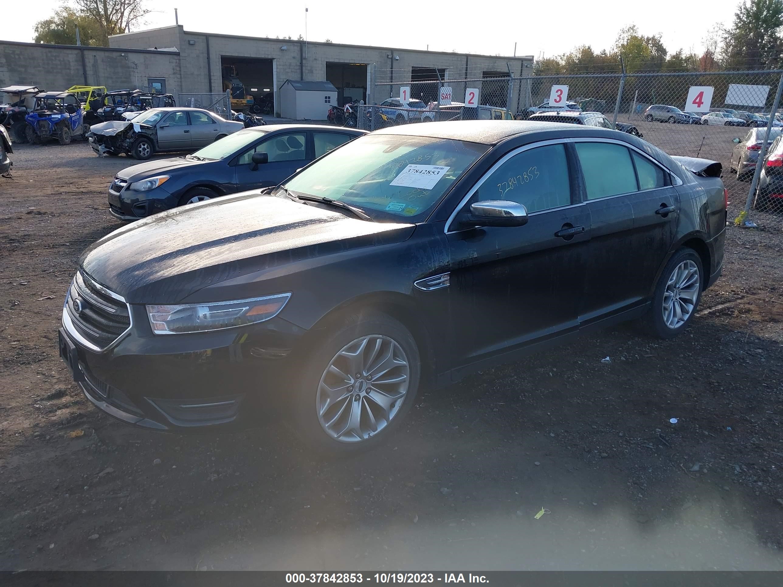 Photo 1 VIN: 1FAHP2F84GG111620 - FORD TAURUS 