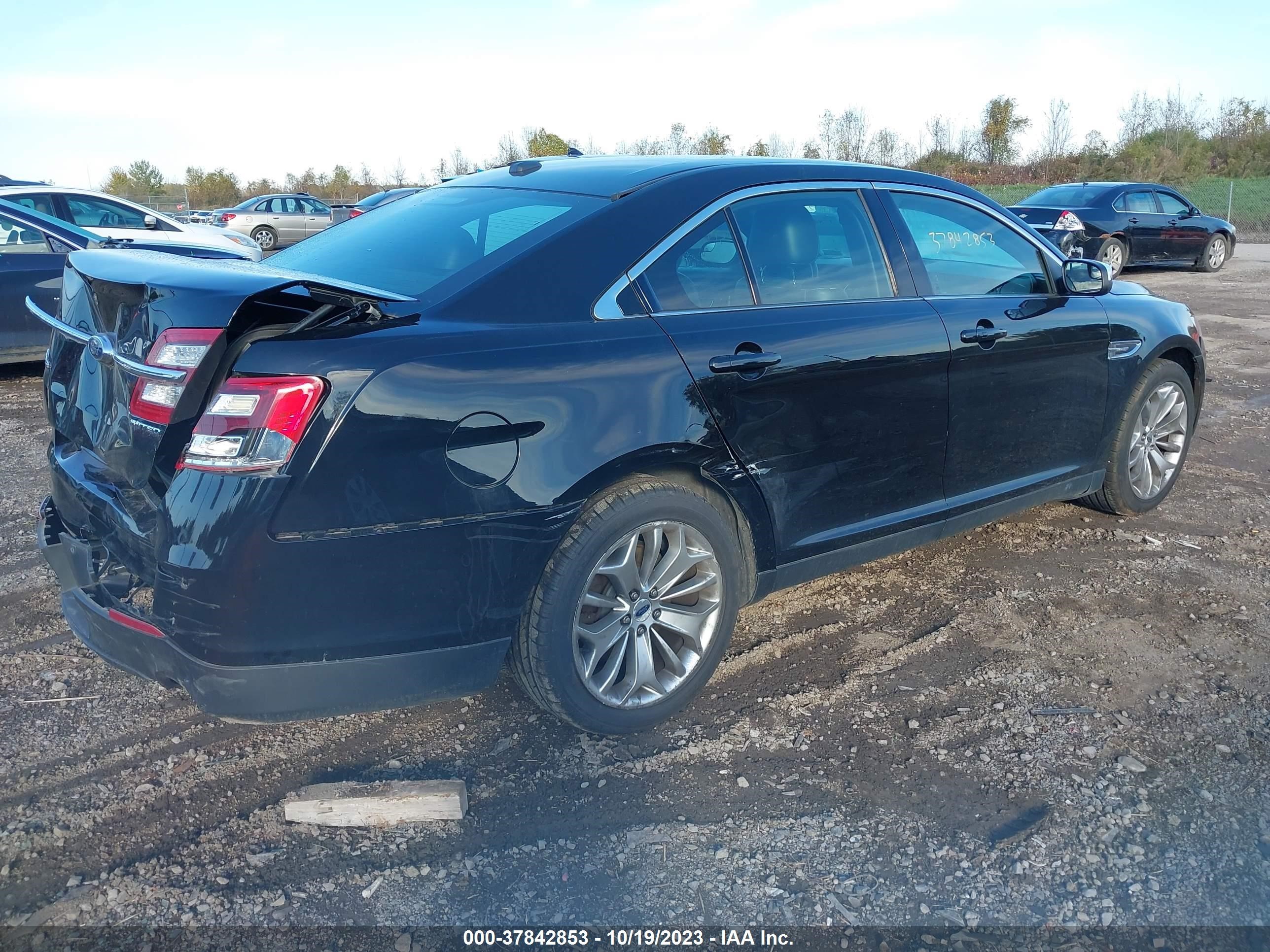 Photo 3 VIN: 1FAHP2F84GG111620 - FORD TAURUS 