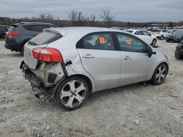 Photo 2 VIN: 1FAHP2F85DG226156 - KIA RIO 