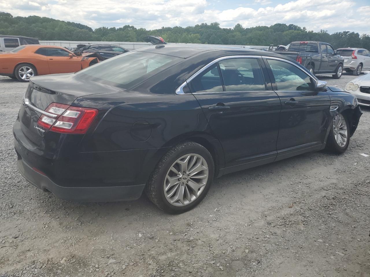 Photo 2 VIN: 1FAHP2F86HG117789 - FORD TAURUS 