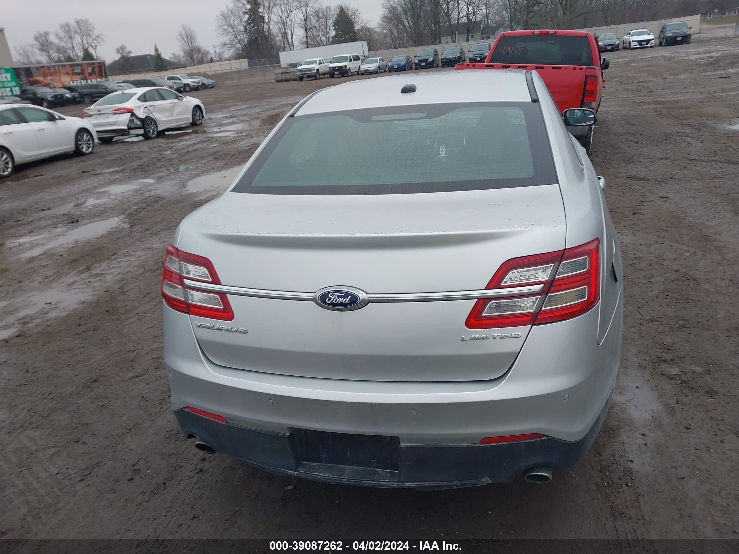 Photo 15 VIN: 1FAHP2F87FG165704 - FORD TAURUS 