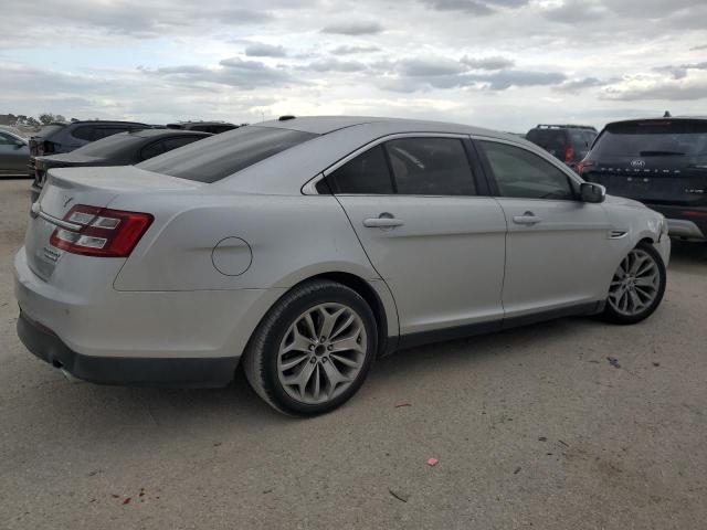 Photo 2 VIN: 1FAHP2F89DG110233 - FORD TAURUS LIM 