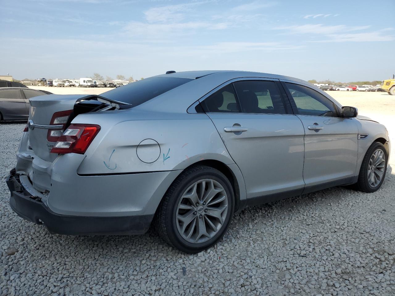 Photo 2 VIN: 1FAHP2F89GG108776 - FORD TAURUS 