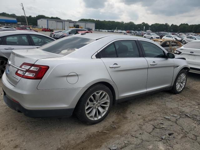 Photo 2 VIN: 1FAHP2F89HG121657 - FORD TAURUS LIM 