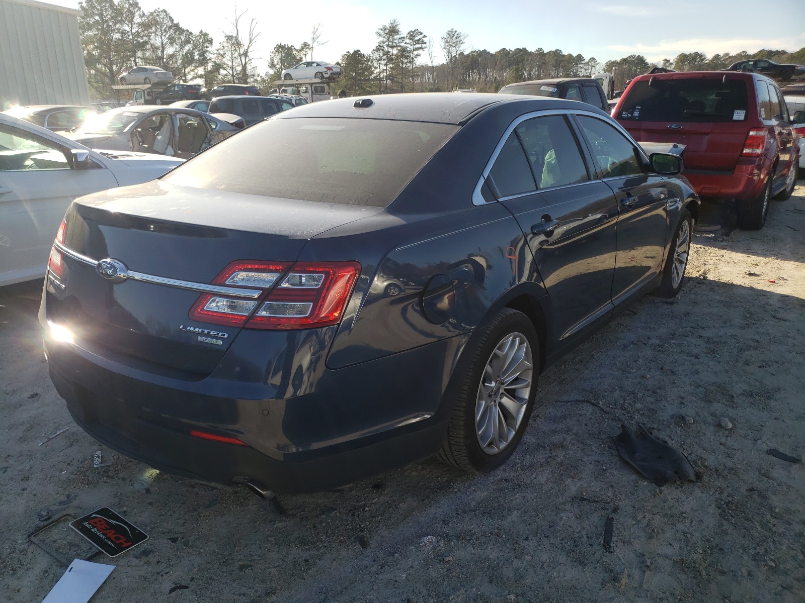 Photo 3 VIN: 1FAHP2F92HG127857 - FORD TAURUS LIM 