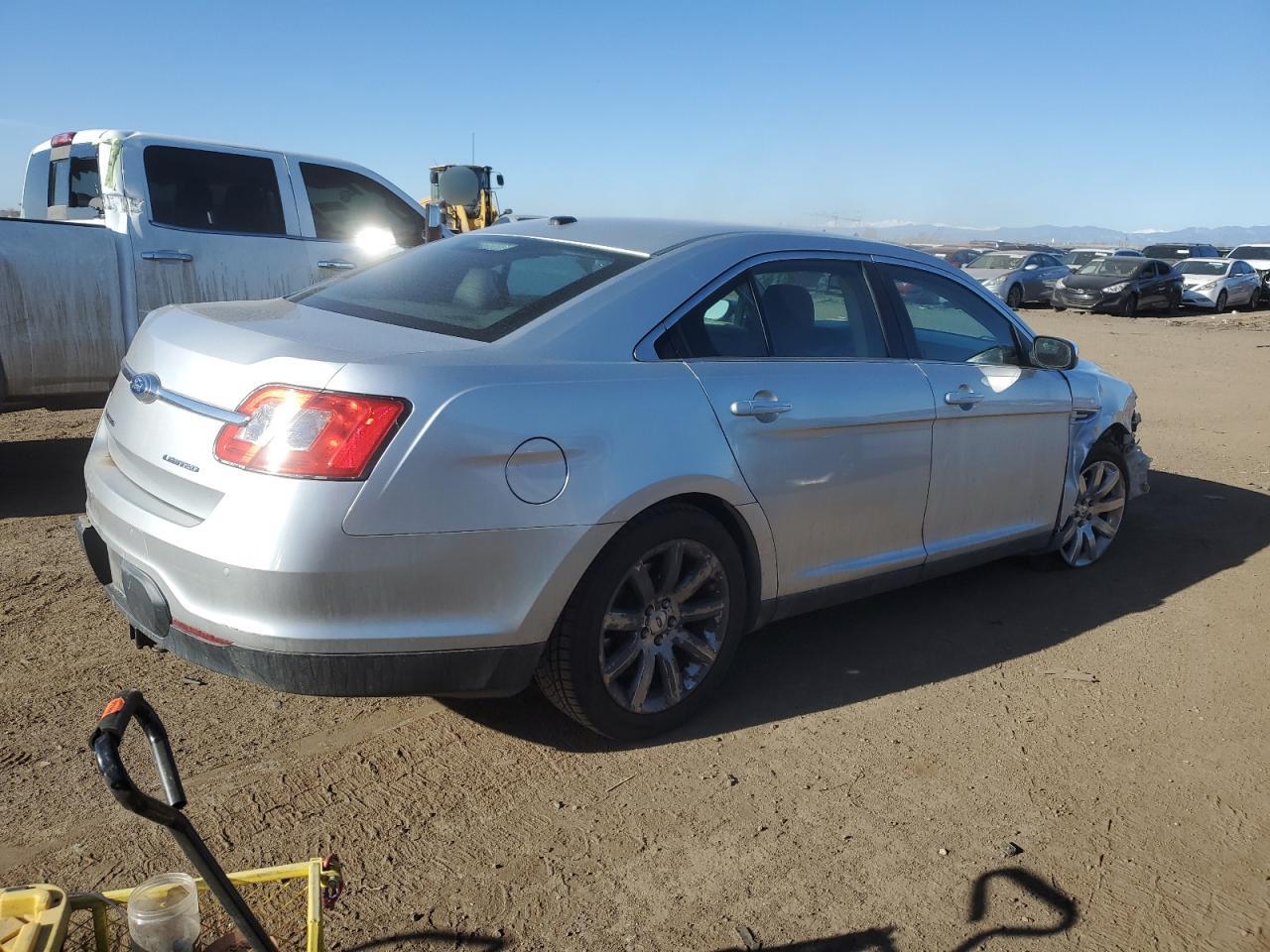 Photo 2 VIN: 1FAHP2FW4BG122351 - FORD TAURUS 