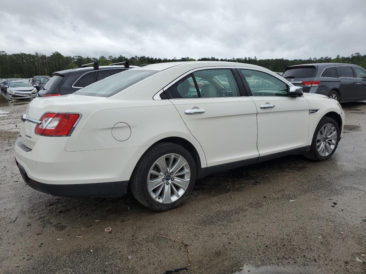 Photo 2 VIN: 1FAHP2FW6AG134676 - FORD TAURUS 