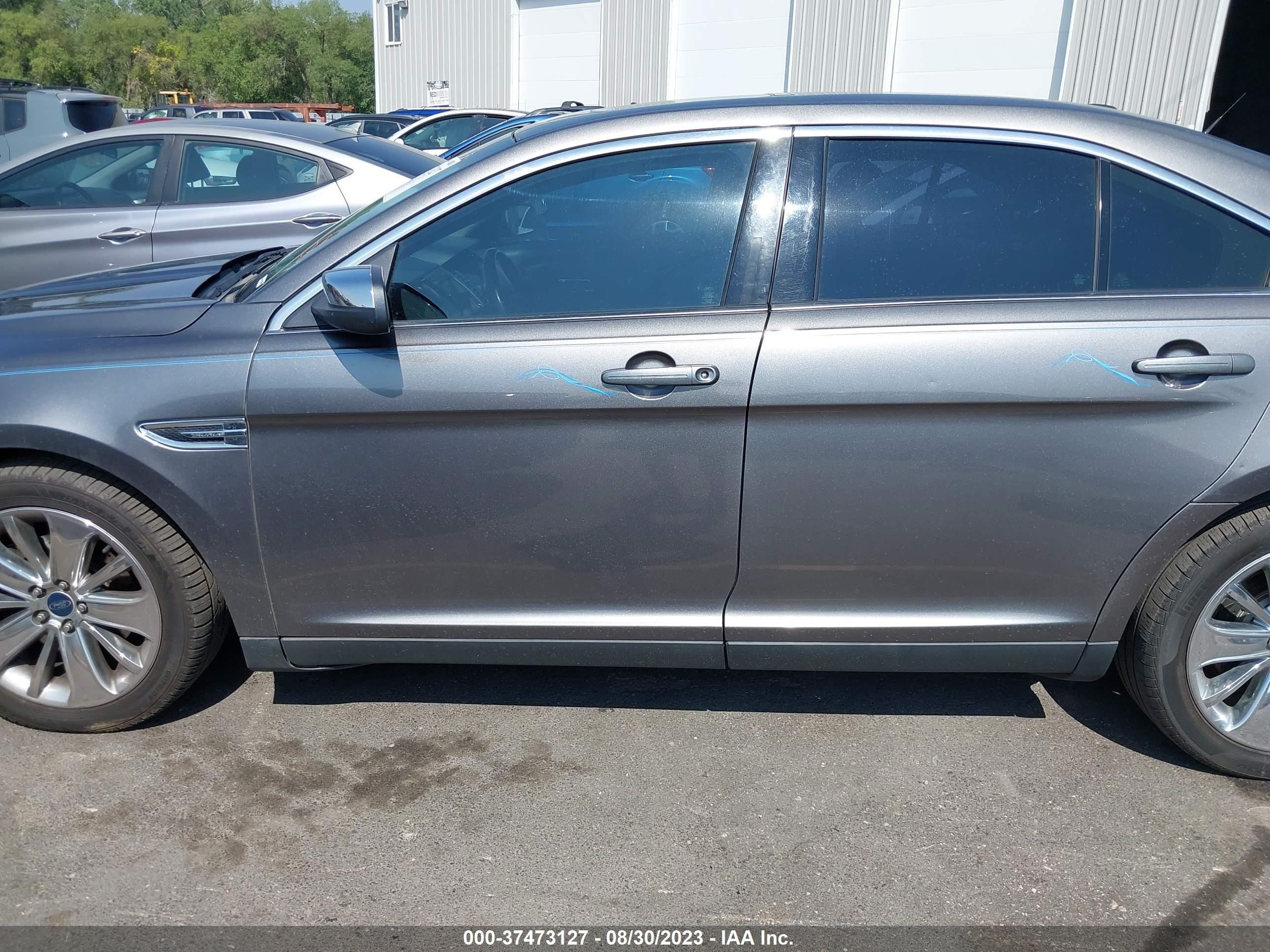 Photo 12 VIN: 1FAHP2FW6BG158669 - FORD TAURUS 