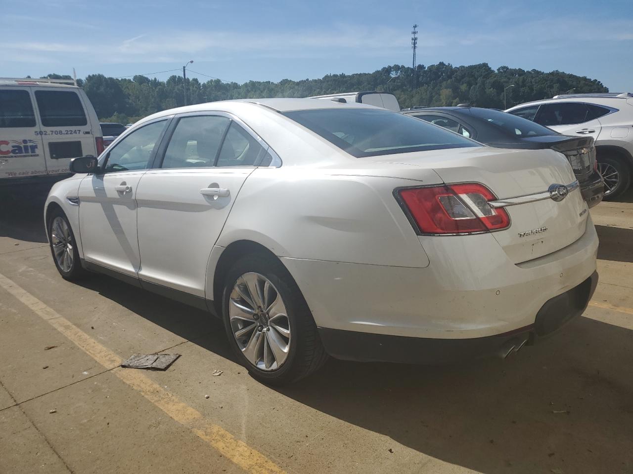 Photo 1 VIN: 1FAHP2FW6CG110686 - FORD TAURUS 