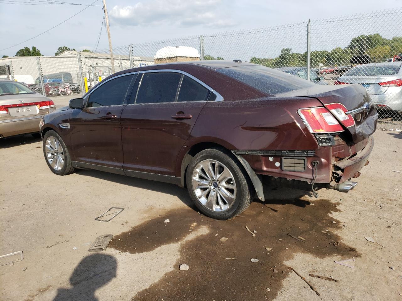 Photo 13 VIN: 1FAHP2FW8AG130547 - FORD TAURUS 