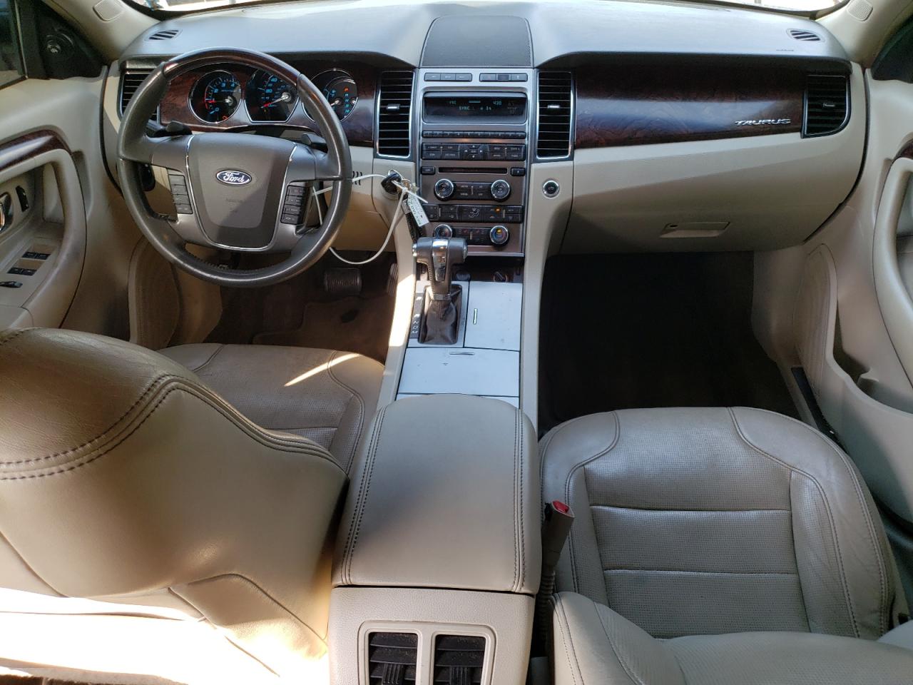 Photo 19 VIN: 1FAHP2FW8AG130547 - FORD TAURUS 