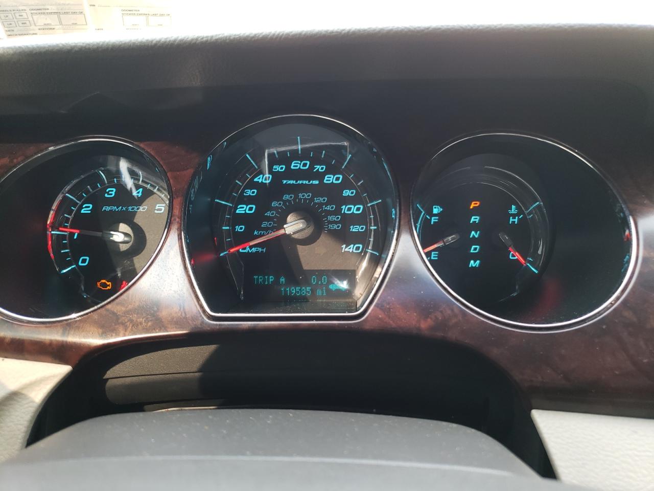 Photo 20 VIN: 1FAHP2FW8AG130547 - FORD TAURUS 