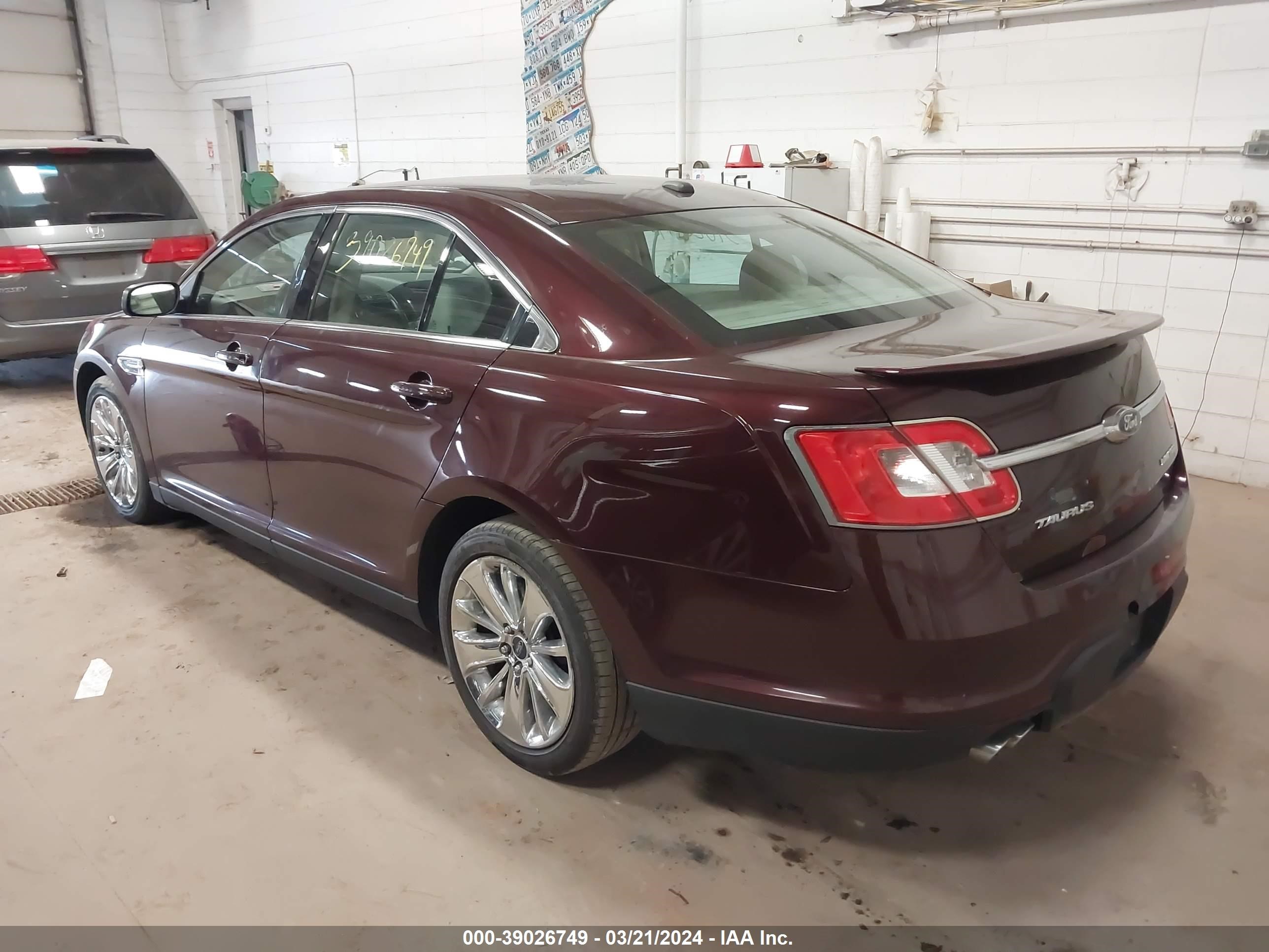 Photo 2 VIN: 1FAHP2FW8BG167678 - FORD TAURUS 