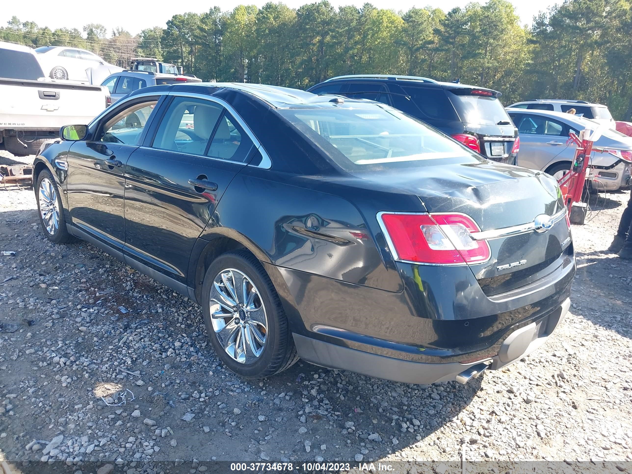 Photo 2 VIN: 1FAHP2FW9BG139579 - FORD TAURUS 