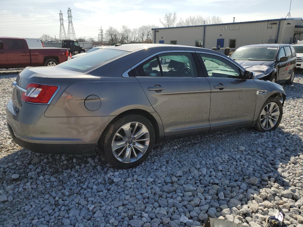 Photo 2 VIN: 1FAHP2FW9CG114070 - FORD TAURUS 